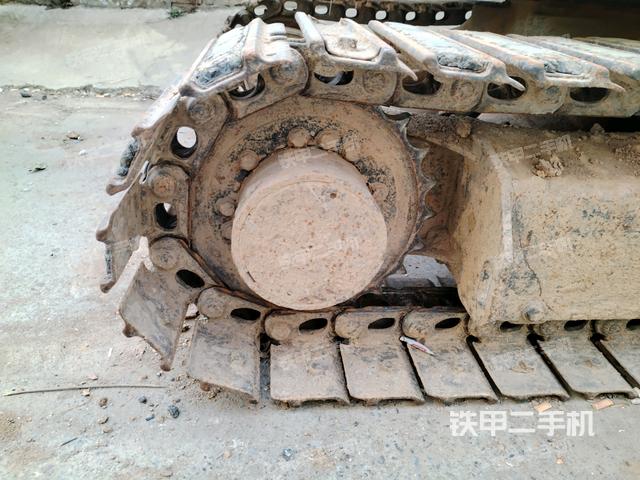 左驅(qū)動(dòng)輪(行走機(jī)構(gòu)) 左驅(qū)動(dòng)輪(行走機(jī)構(gòu))