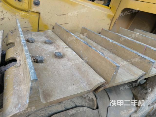 右驅動輪（推土機底盤及工作裝置）