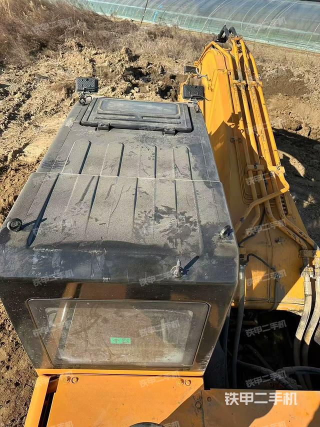 駕駛室頂部（整機(jī)外觀）