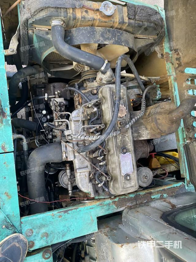 發(fā)動(dòng)機(jī)室(上車(chē)部件) 發(fā)動(dòng)機(jī)室(上車(chē)部件)