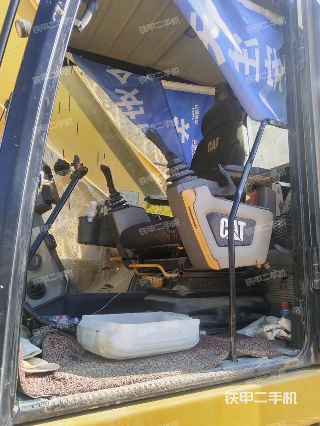 駕駛室整體（整機(jī)外觀）