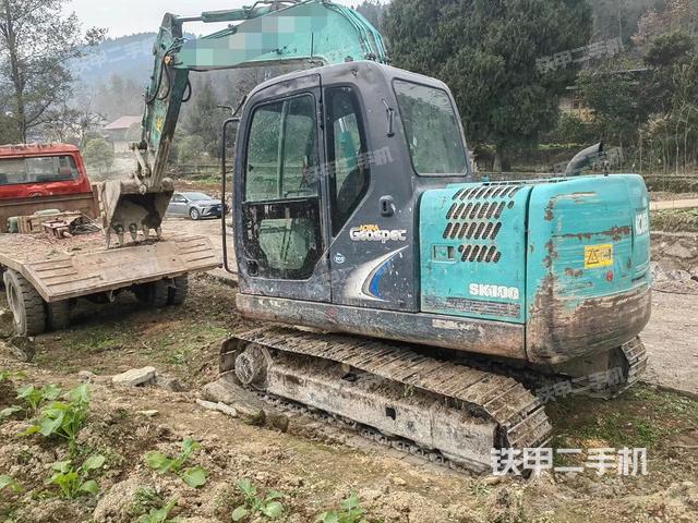 驾驶室整体（整机外观）