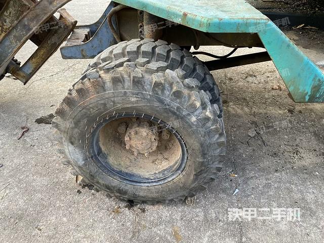 左驅(qū)動(dòng)輪(行走機(jī)構(gòu)) 左驅(qū)動(dòng)輪(行走機(jī)構(gòu))
