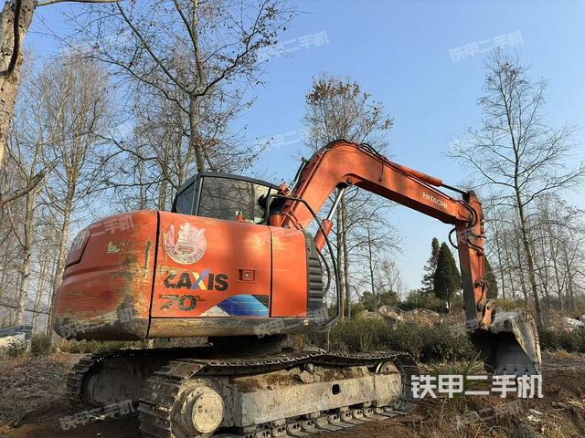 整機右后45°(整機外觀) 整機右后45°(整機外觀)