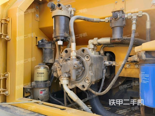 液壓泵室(大件艙室) 液壓泵室(大件艙室)
