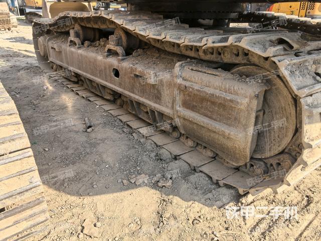 左側(cè)履帶整體?（行走機(jī)構(gòu)）