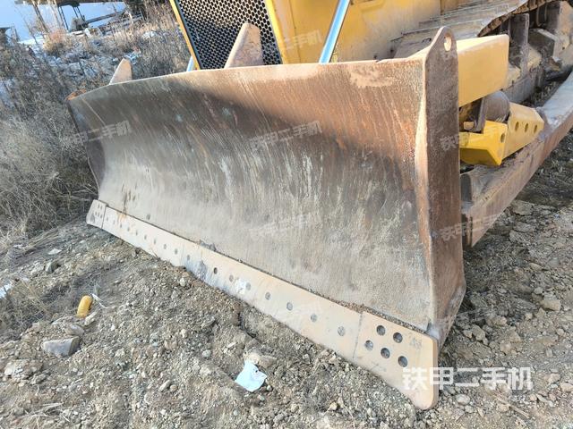 推土鏟左后(推土機底盤及工作裝置) 推土鏟左后(推土機底盤及工作裝置)