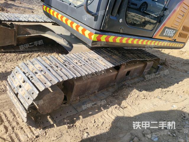 右側履帶整體?（行走機構）