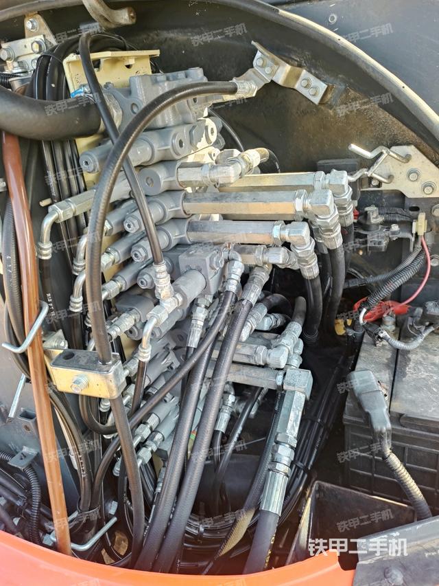 散熱器室(大件艙室) 散熱器室(大件艙室)