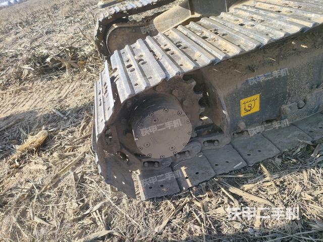 左驅(qū)動(dòng)輪（行走機(jī)構(gòu)）