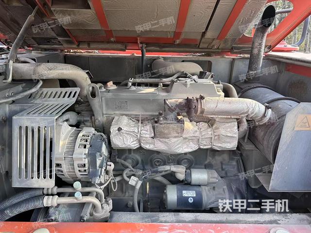 發(fā)動機整體俯視(整機外觀) 發(fā)動機整體俯視(整機外觀)