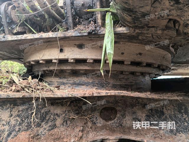 鏟斗45度(工作和回轉(zhuǎn)裝置) 鏟斗45度(工作和回轉(zhuǎn)裝置)
