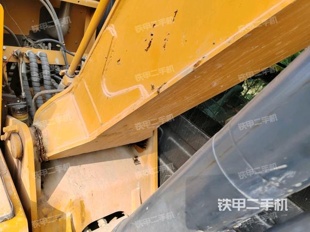 大臂根部?斜視(工作和回轉(zhuǎn)裝置) 大臂根部?斜視(工作和回轉(zhuǎn)裝置)