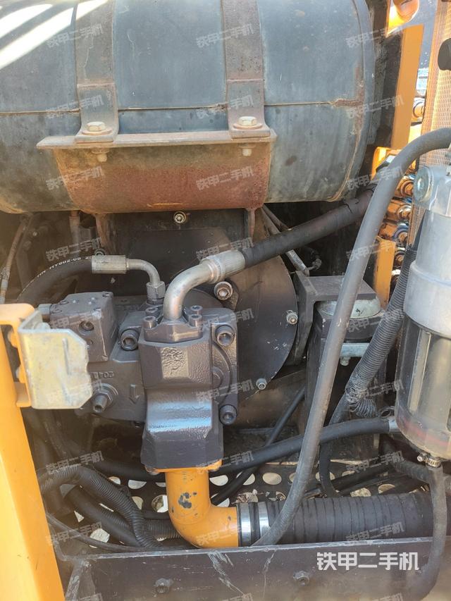 液壓泵室（大件艙室）