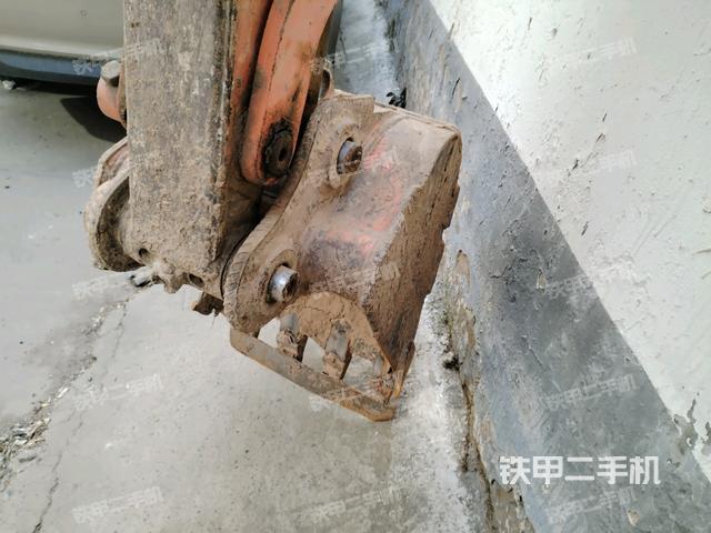 鏟斗45度(工作和回轉(zhuǎn)裝置) 鏟斗45度(工作和回轉(zhuǎn)裝置)