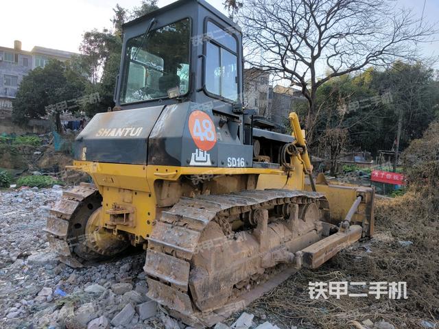 右后45°（推土機整車外觀）