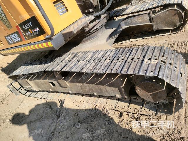 左側履帶整體?（行走機構）