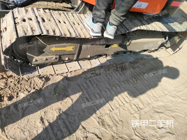 左側(cè)履帶整體?(行走機(jī)構(gòu)) 左側(cè)履帶整體?(行走機(jī)構(gòu))