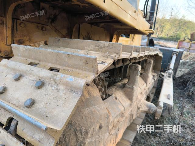 推土鏟右后（推土機底盤及工作裝置）