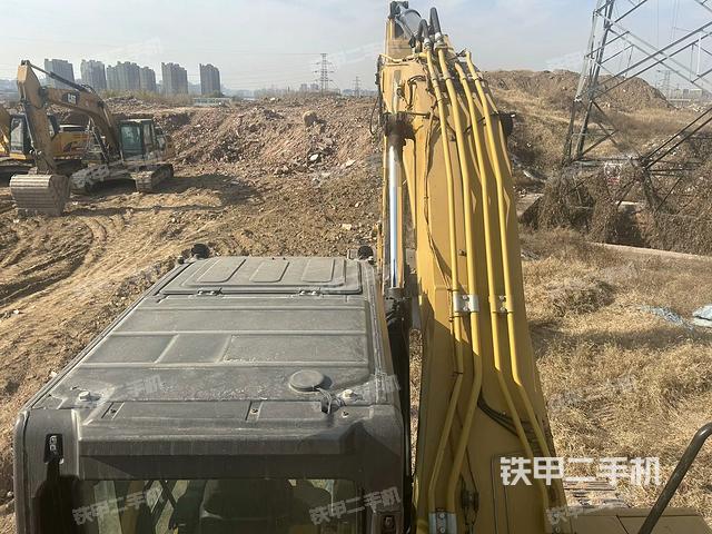 駕駛室頂部（整機(jī)外觀）