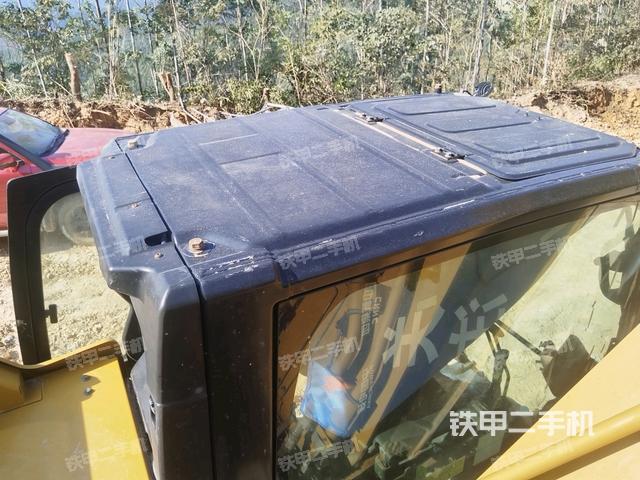 駕駛室頂部（整機(jī)外觀）