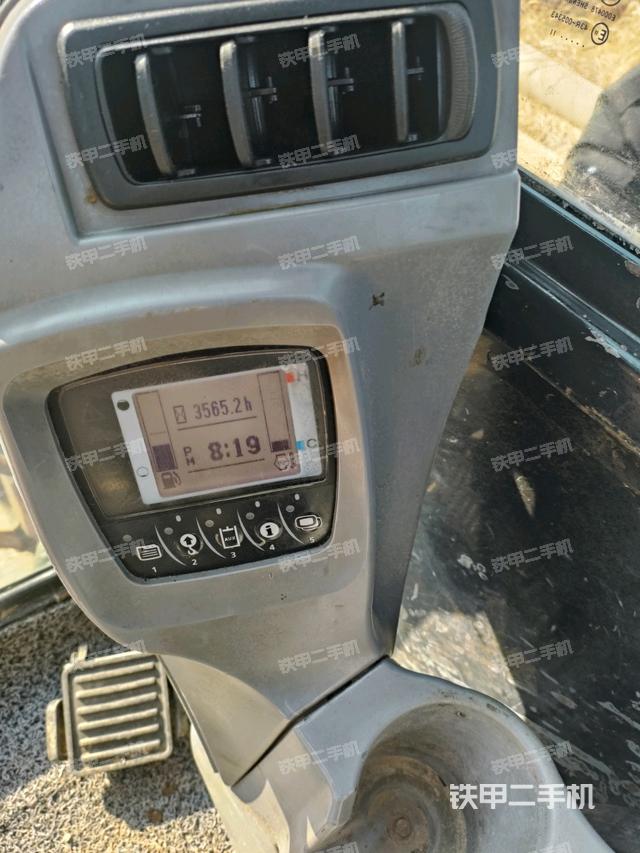 顯示屏?(駕駛室部分) 顯示屏?(駕駛室部分)