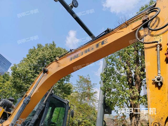 大臂整體?右側(工作和回轉(zhuǎn)裝置) 大臂整體?右側(工作和回轉(zhuǎn)裝置)