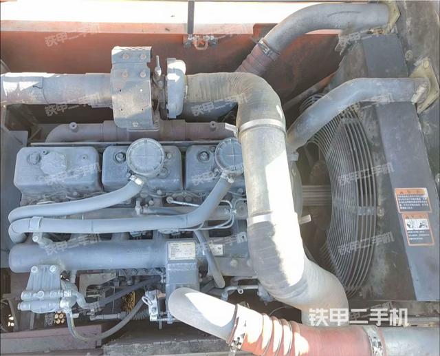 發(fā)動(dòng)機(jī)整體俯視(整機(jī)外觀) 發(fā)動(dòng)機(jī)整體俯視(整機(jī)外觀)