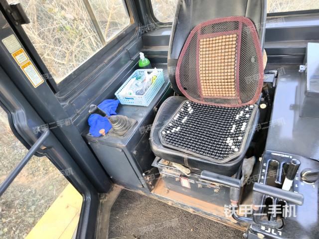 駕駛室外頂部全景（推土機駕駛室）