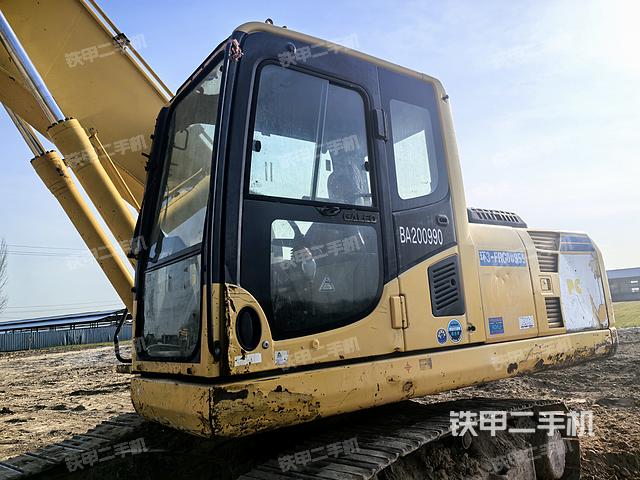 驾驶室整体（整机外观）