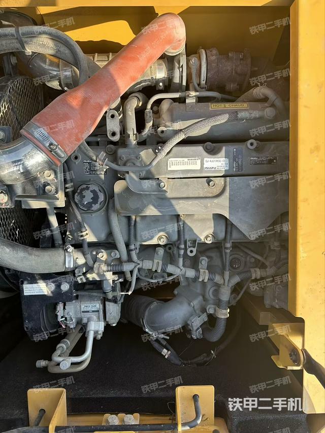 發(fā)動(dòng)機(jī)整體俯視（整機(jī)外觀）