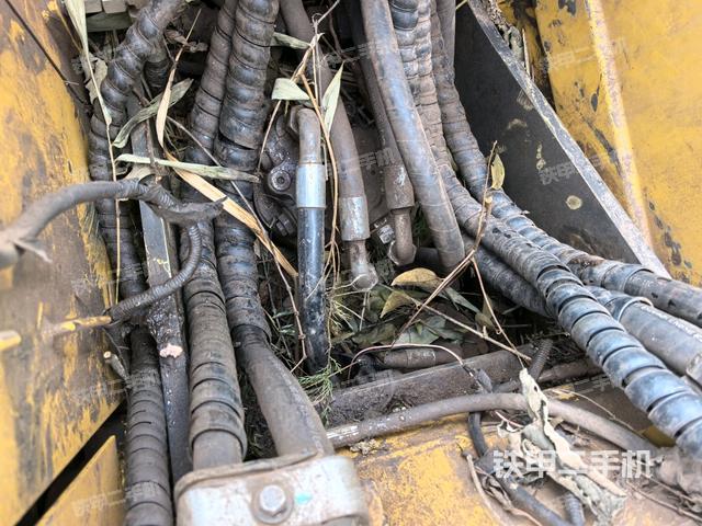 回轉(zhuǎn)馬達（上車部件）