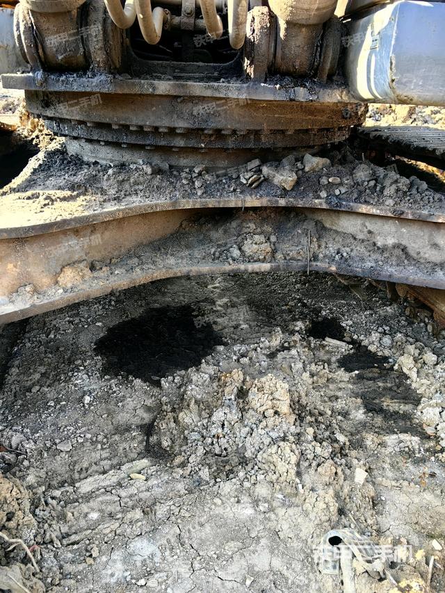 轉盤和下車架正前（工作和回轉裝置）