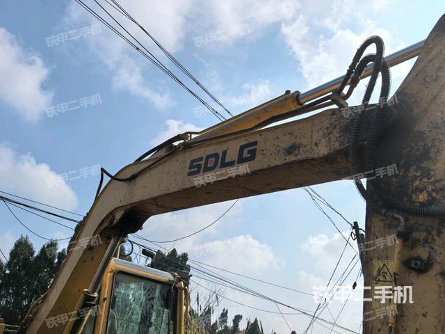 大臂整體?右側(cè)（工作和回轉(zhuǎn)裝置）