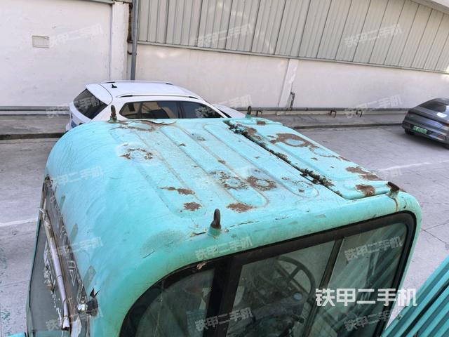 駕駛室頂部（整機(jī)外觀）