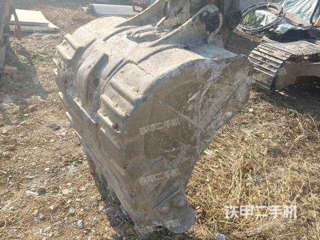 鏟斗45度(工作和回轉(zhuǎn)裝置) 鏟斗45度(工作和回轉(zhuǎn)裝置)