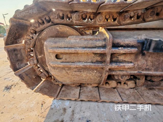 左驅(qū)動輪(行走機構(gòu)) 左驅(qū)動輪(行走機構(gòu))