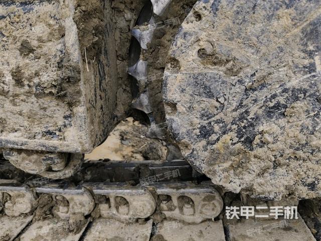 右驅(qū)動(dòng)輪（行走機(jī)構(gòu)）