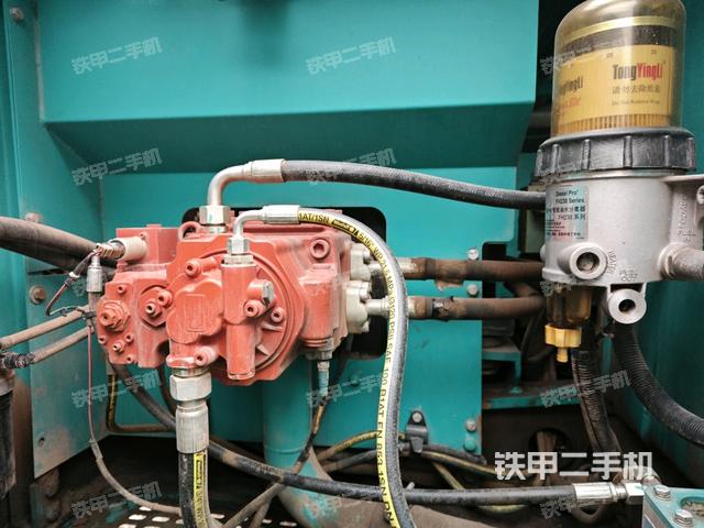 液壓泵斜45?左（大件艙室）