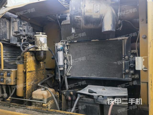 散熱器正面（大件艙室）