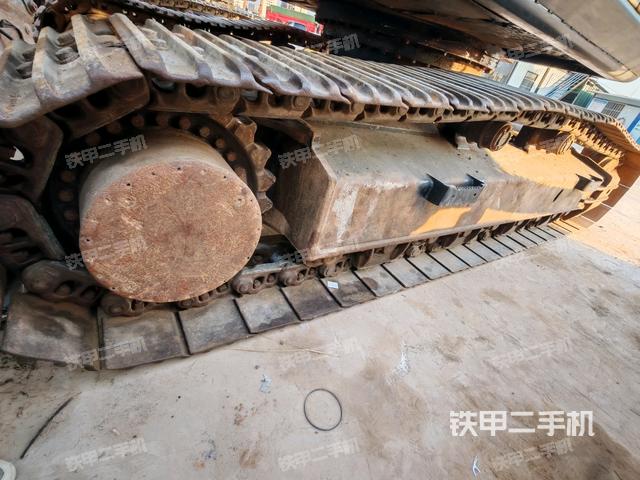 左導(dǎo)向輪(行走機構(gòu)) 左導(dǎo)向輪(行走機構(gòu))