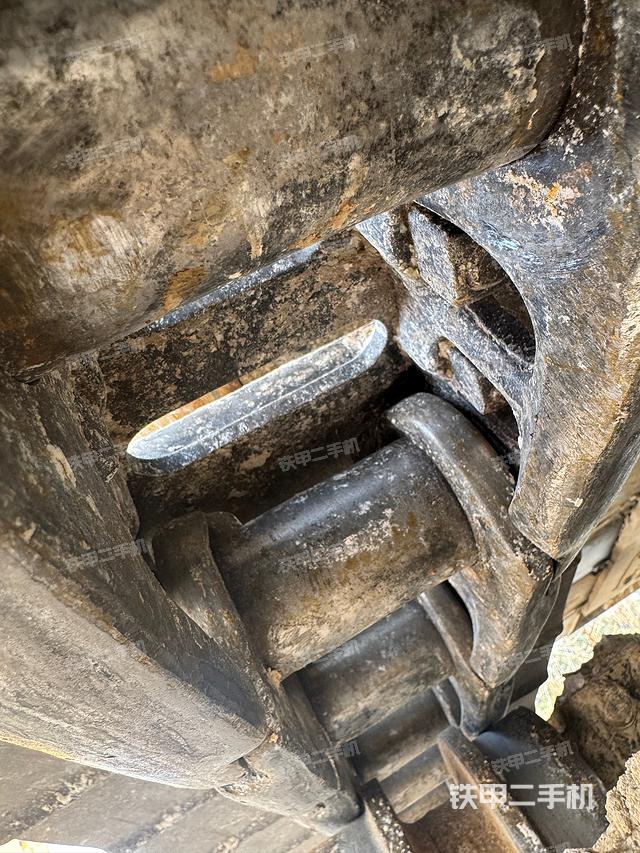 单侧履带整体（整机外观）