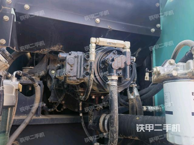 液壓泵斜45?左（大件艙室）