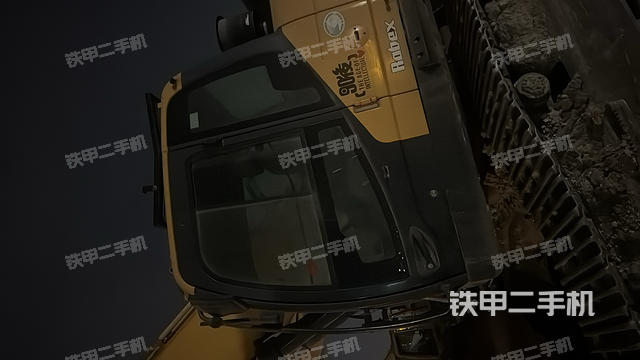 驾驶室整体（整机外观）