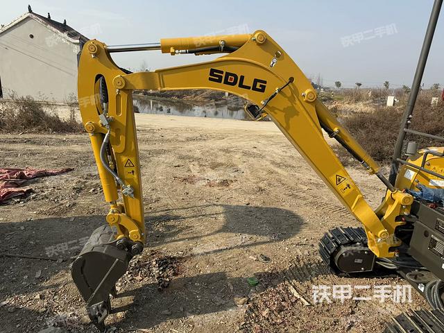 大臂整體?右側(cè)（工作和回轉(zhuǎn)裝置）