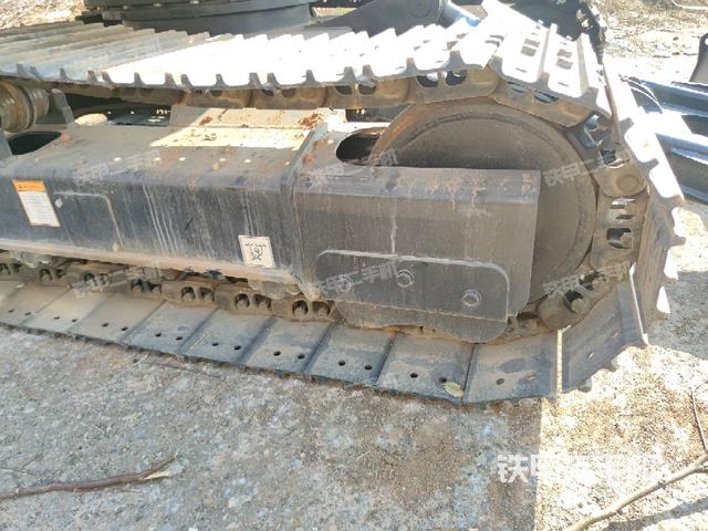 右导向轮(行走机构) 右导向轮(行走机构)