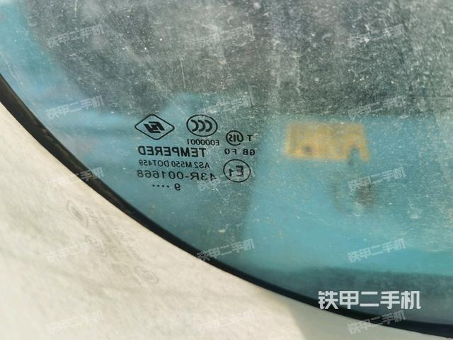 后窗玻璃角標(biāo)（駕駛室部分）