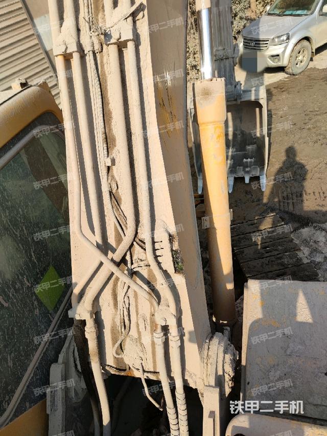 大臂背部俯視（工作和回轉(zhuǎn)裝置）