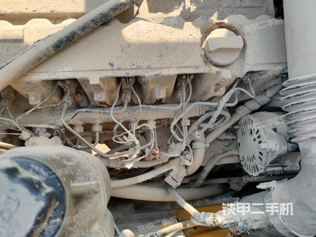 氣門室蓋螺絲特寫（上車部件）