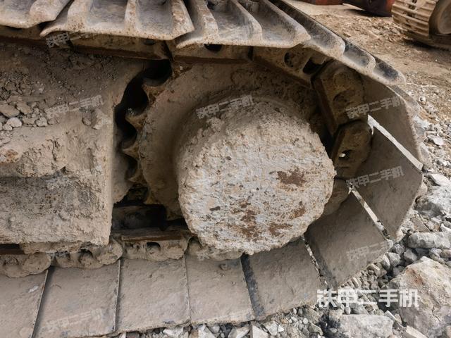 左驅(qū)動(dòng)輪（行走機(jī)構(gòu)）